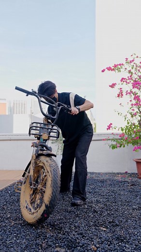 6.3K views · 406 reactions | ‍♀️ „Ich war überrascht, wie robust und schön das ENGWE L20 Boost ist.“ Kein Lärm. Kein Stress. Nur du, das Wasser und dein ENGWE L20 Boost. ENGWE L20 Boost – man spürt die Qualität in jedem Detail.  | Engwe ebikes De | Facebook