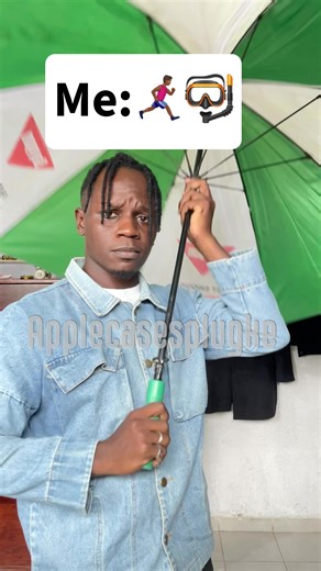 Hadi na mvua naleta 🤣🤣🤣 umbrella Iko 🙂‍↕️ get your Polaroid cases from me today!!!!🙂‍↕️#kenyantiktok🇰🇪 #muturaisafruit #applecasesplugke #meme