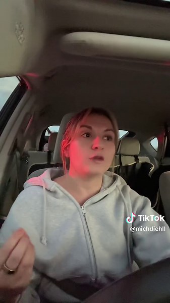 Neurofeedback therapy has 10000% changed my life and is genuintely altering my brain chemistry —- why is this not talked about more ????? #lifeupdate #neurofeedbacktherapy #mentalhealth #wellnesstip #anxietytip