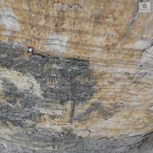 190K views · 2.9K reactions | Swiss mountain climber Dani Arnold set a record time of 46 minutes, 30 seconds climbing Cima Grande, an 1800-foot high mountain face—using no ropes or safety harness. https://abcn.ws/2nxR8qM | ABC News | Facebook