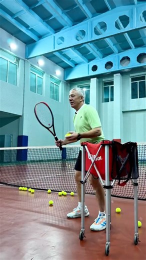 TENNIS coach VICTOR PANOV | NIKITA PANOV on Instagram: "Why should you play aggressively? Take control of points with smart positioning and shot selection, not just hitting harder. Prioritize explosive first step and recovery so you can create space around the ball and still be balanced when you accelerate. @tennisokacademy #tennisworld #tennis"