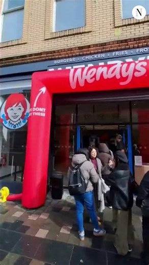 Huge queue forms for first ever Wendy's Glasgow store