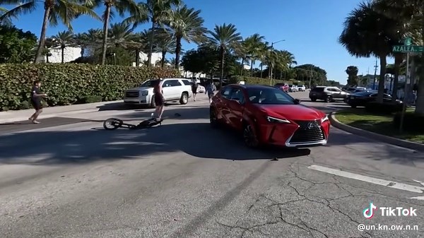 E-bike Crash Caught on Camera