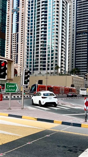 Amazing Dubai tram view