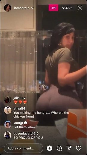 Cardi B twerking on ig live 🍑😍
