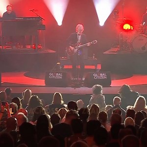 The countdown to Crowded House is on! Crowded House and special guest MEL PARSONS are coming to GLOBOX Arena, Claudelands on 22 November 🙌 Don’t dream its over, secure your tickets at https://tinyurl.com/bdhsjz6k 🎶 | Claudelands Events Centre