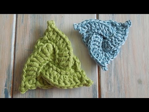 (crochet) How To - Crochet a Celtic Triangle - Yarn Scrap Friday