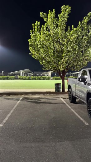 GMC Sierra Night Takes with Corridos