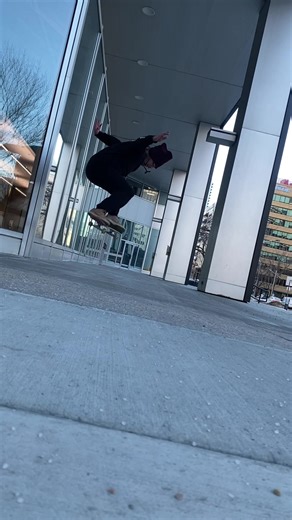 Skating outside in January?! I’ll take it! Lots of rust to shake this year. #skateboarding #tryingtolovelifeagain