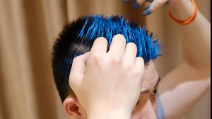 Temporary Hair Color for Kids, Comblor Blue Hair Dye, Washable Hair Color Wax for Girls Boys Teens Adults, Ideal Gifts for Birthday, Cosplay, Party, Halloween, Children's Day, Crazy Hair Day