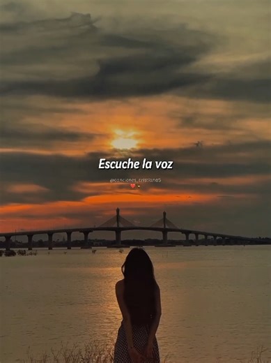 Escuche la voz que viene del cielo - Alabanza Cristiana