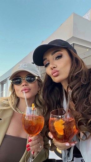 Anyuta Rai on Instagram: "Which one are you?😂👯‍♂️"