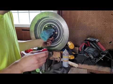 Model T Ford wood to wire wheel adapters with willwood disc brakes