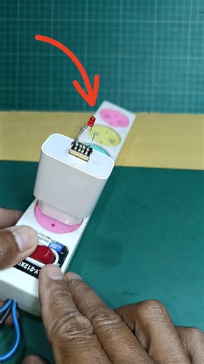 Simple Trick to Light a Red LED Using a USB Connector!