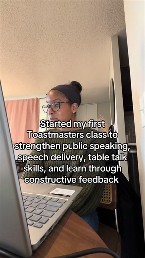 Confident Speaker: Building Public Speaking Skills with Toastmasters