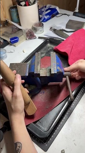 Using a Vice & Ring Clamp to Set Stones in Raw Silver Casting #lostwax #stonesetting