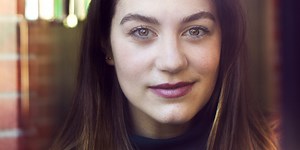 Dear Evan Hansen's Laura Dreyfuss on Ben Platt's Secret Warmup Go-To, Beyonce Love & More