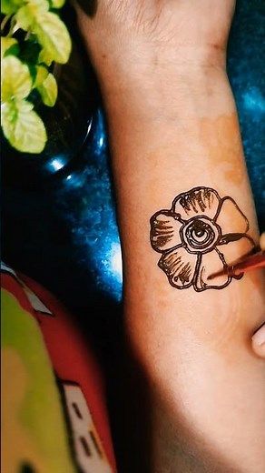 easy mehandi🥰#simplemehndi #shorts#mehandi #mehandiartist #kmdesigns #simplemehndi