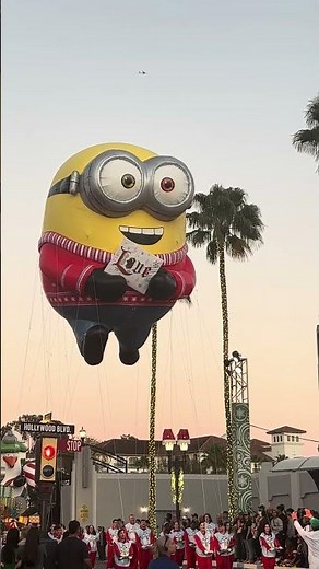 Universal’s Holiday Parade featuring Macy’s - Despicable Me Float and Minion Balloon