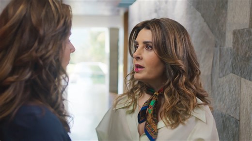 843K views · 17K reactions | Memo adultera la bebida de Patricio para que se deje llevar por la música y provocarle problemas con Paul. #JuegosDeAmorYPoder de lunes a viernes 9:30 p.m. por #LasEstrellas. | Novelas Las Estrellas | Facebook