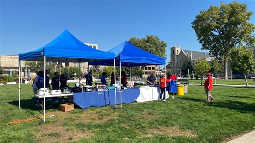 Kraft Heinz and partners host free lunch in Cedar Rapids