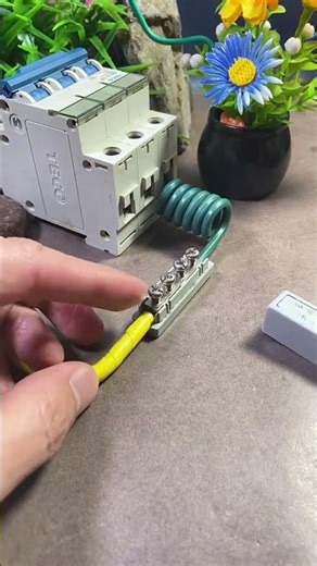 Copper Aluminum Wire Quick Connection Trick #ideas #shorts #wire #connector