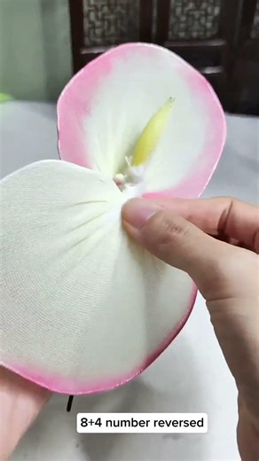 How to Make a White & Pink Shaded Calla Lily-Nylon Stocking Flower Tutorial #CallaLilyTutorial