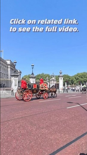 A Serene Walk in the Heart of London: 4K London Walking Tour - Sunny - St James's Park to Victoria.