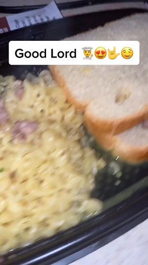 Cooking up a Storm in the Hood: Delicious Home Meals