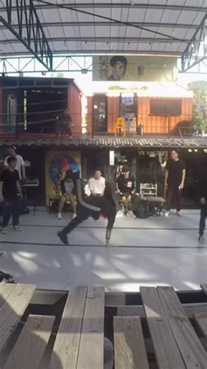 Fail moment…. #fail #bboy #breaking #breakdance #fyp