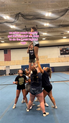 Understanding Cheerleading Pyramid Fails and Tips