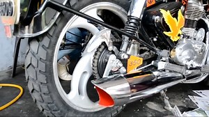 3K views · 117 reactions | Bullet Standard rear tyre change#reels #motorcycle #video #solutions #bullet350 #best #royalenfield | Monu Sagar Tips & Tricks | Facebook