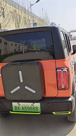 Good Quality New Mini Electric Car Four Seater Electric Mini Car for Adult Clever New Energy Vehicle Tank 4 Wheel Electric Car