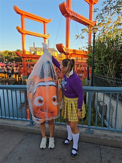 Darla Finding Nemo Halloween Costume Idea 🐟🧡
