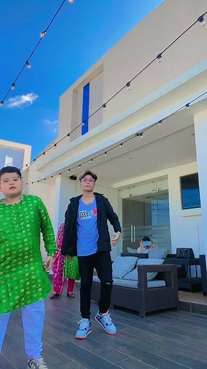 Wait for entry😂 Yesari aaunu hunxa vanney thaha thiyena😭😆 @Nunkwin @Pinky Thapa @Pawan👀 @Dipin Bidari #foryou #foryoupage #fyp #trending #flamedancer