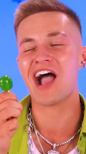 354K views · 3K reactions | Lollipop Tower! Poor vs Giga Rich Food Challenge #shorts #ratata #ratatashorts #funny #comedy #youtubeshorts #shortvideos #challenge | Ratata | Facebook