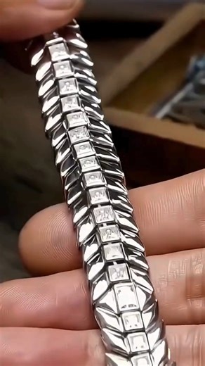 #OldSilversmithHandmade #VintageSilverCraft #AntiqueSilverJewelry #HandcraftedSilverArt #TraditionalSilversmithing #SilverCraftsmanship #ArtisanSilverJewelry #HandmadeSilverRings #SilverJewelryDesign #TimelessSilverPieces | A rookie | Facebook