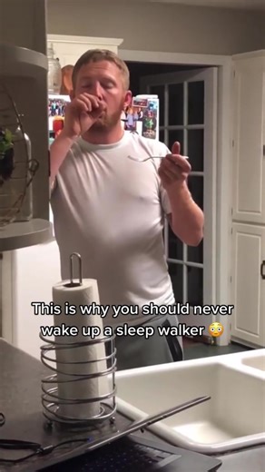 Funny sleep walker😂#funnyvideos #fyp #tiktokusa #viral #sleepwalk | sleepwalking videos