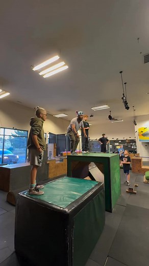 Fractured vertebrae is a possibility if I didn’t know what I was doing. # # #fblifestyle | gorillaman_parkour.aim