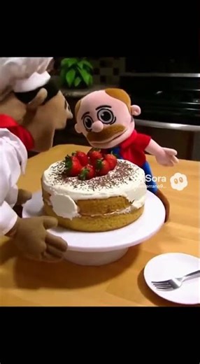 Chef pee pee bakes a cake #sml #smlshorts #chefpeepee