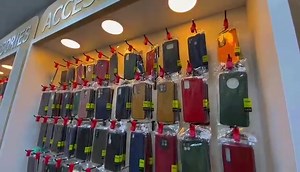 1K views · 41 reactions | تم بعون الله وحمده إفتتاح محل القمة للهاتف النقال قصر بن غشير بالقرب من صالة الملكة عندهم تخفيضات واسعارهم ممتازة وبذات لو قلتلهم من متتبعي صفحة لمسة فن 珞 وهاذي ارقمهم 0910216555 0920216555 | لمسة فن Lamset Fan | Facebook