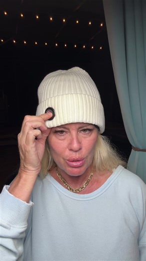 Winter hat that’s heated ! 3 different settings. Gets up to 120 degrees. Enjoy time outdoors , when your head is warm, your whole body is warm ! #simplejoys #selfcareroutine #cozyliving #hats