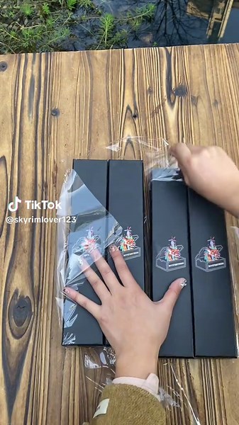 Exploring Skyrim: Daedric Artifacts and Dragonborn Lore