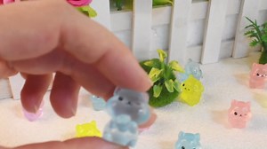 HUIANER Miniature Squirrel 40PCS Mini Squirrel Figures Glow in The Dark Fairy Garden Squirrel Resin Animal Figurine Moss Landscape Decoration DIY Craft Home Decor