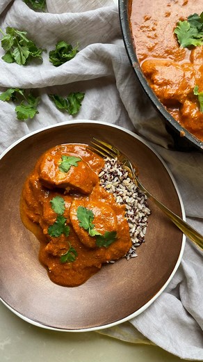 ~ BUTTER CHICKEN ~ This butter chicken is a simple meal that is full of flavour. It comes together on the stove top in about 30 minutes, or you can pop everything into the slow cooker and let it bubble away for the day for at least 4 hours on low. Ingredients: Serves 6-8 ½ tsp ground cinnamon 2 tsp sweet paprika 1 tbs garam masala ½ tsp ground cardamom 2 tsp ground coriander 2 tsp ground cumin 2 tsp ground turmeric ¼ tsp chilli powder 2 tbs butter 2 tbs extra virgin olive oil 1 brown onion, dice