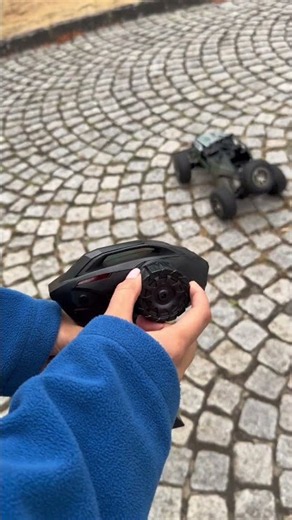Domine tous les terrains avec la Voiture Télécommandée Titan Crawler🚗🕹️#smythstoys #voiture #jouets