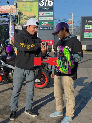 Hoy tocó sacar el VAR 😬 Adivina la moto por el logo #ElVid #motos #Entrevistas