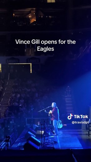 Vince Gill Opens for the Eagles in Charlotte After Snafu