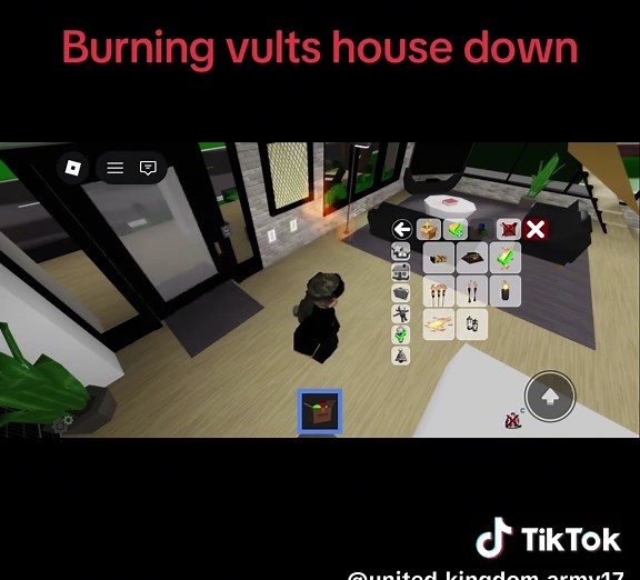 #screammovie hahahaha vult just accept your fait already @O.P.C @Jammes/usfmleader