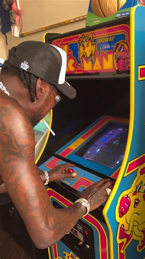 vybz kartel playing pacman victory ✌️ #vybzkartel #fullimiaent #shorts